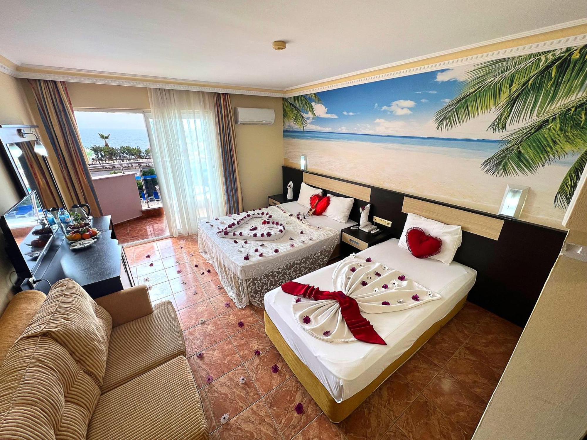 First Class Hotel Alanya Exterior photo